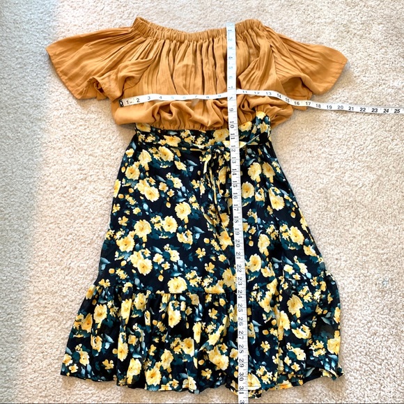 M&D Off/On the Shoulder Blouson Floral Dress—SZ. S - Picture 14 of 14